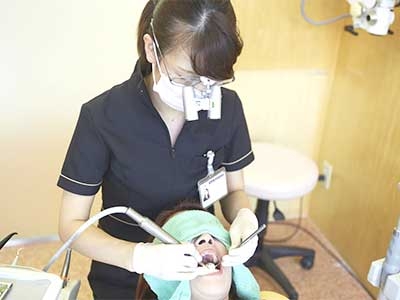 埼玉県三郷市「BRISTO DENTAL CLINIC」歯科衛生士（正社員）-診療風景