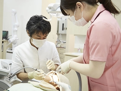 東京都墨田区「なかや歯科クリニック」の歯科医師求人（非常勤）-診療風景