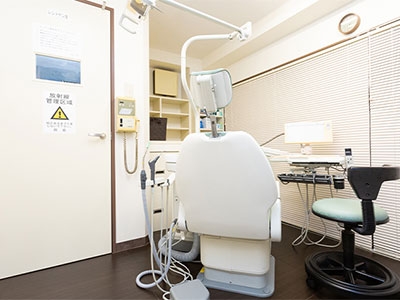 東京都渋谷区の「デンタルヘルスケアクリニック」歯科衛生士求人（正社員）-診療室